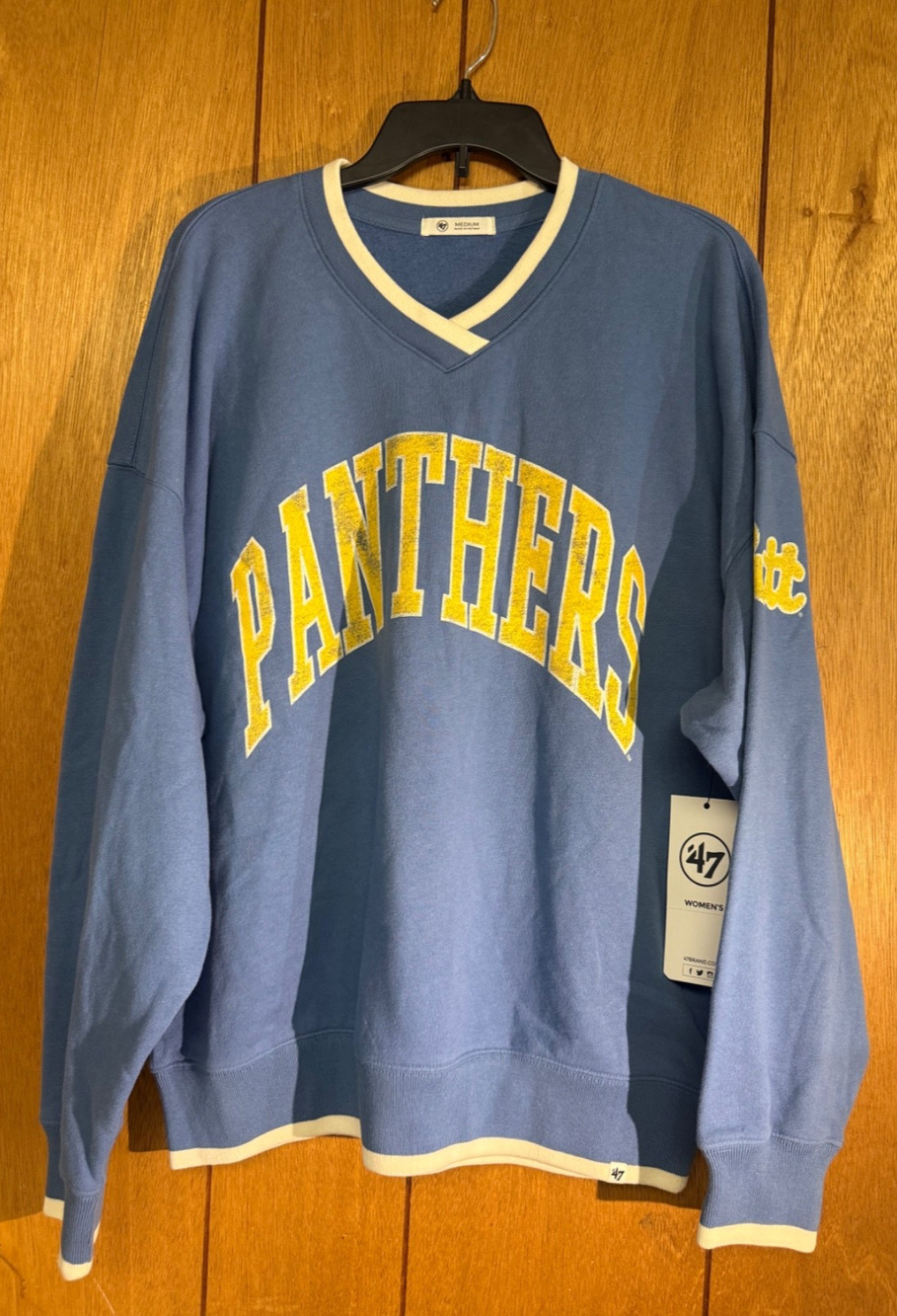 '47 Brand Women's Pittsburgh Panthers Sweatshirt Medium Blue V-Neck NWT
